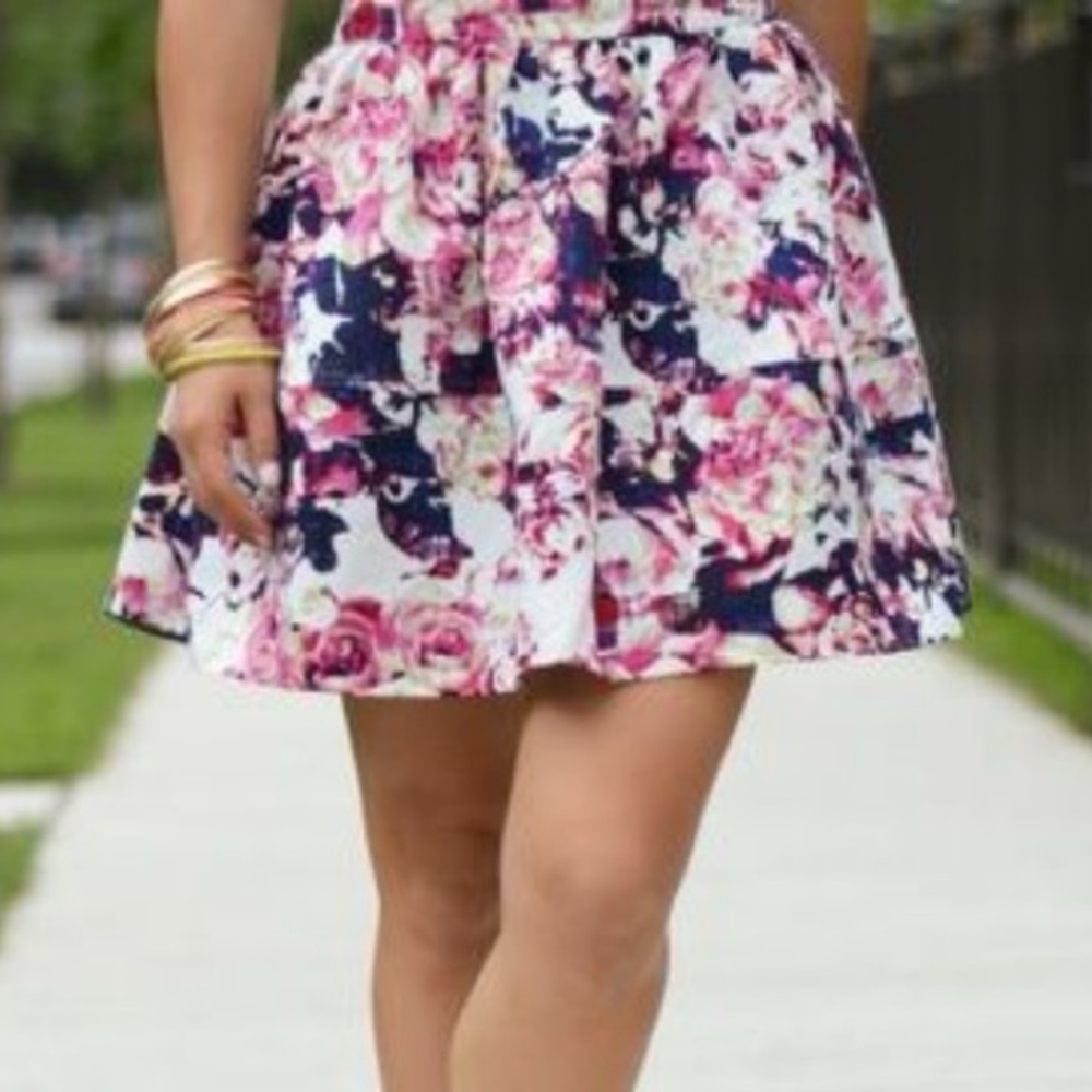 Floral A-line Tiered Full Mini Skirt Textured Grosgrain Fabric Lined w Pockets 4 - Picture 4 of 15